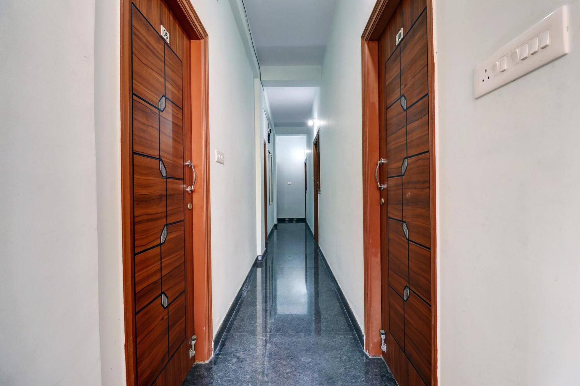 Super Hotel O Pm Hotels Bangalore Extérieur photo